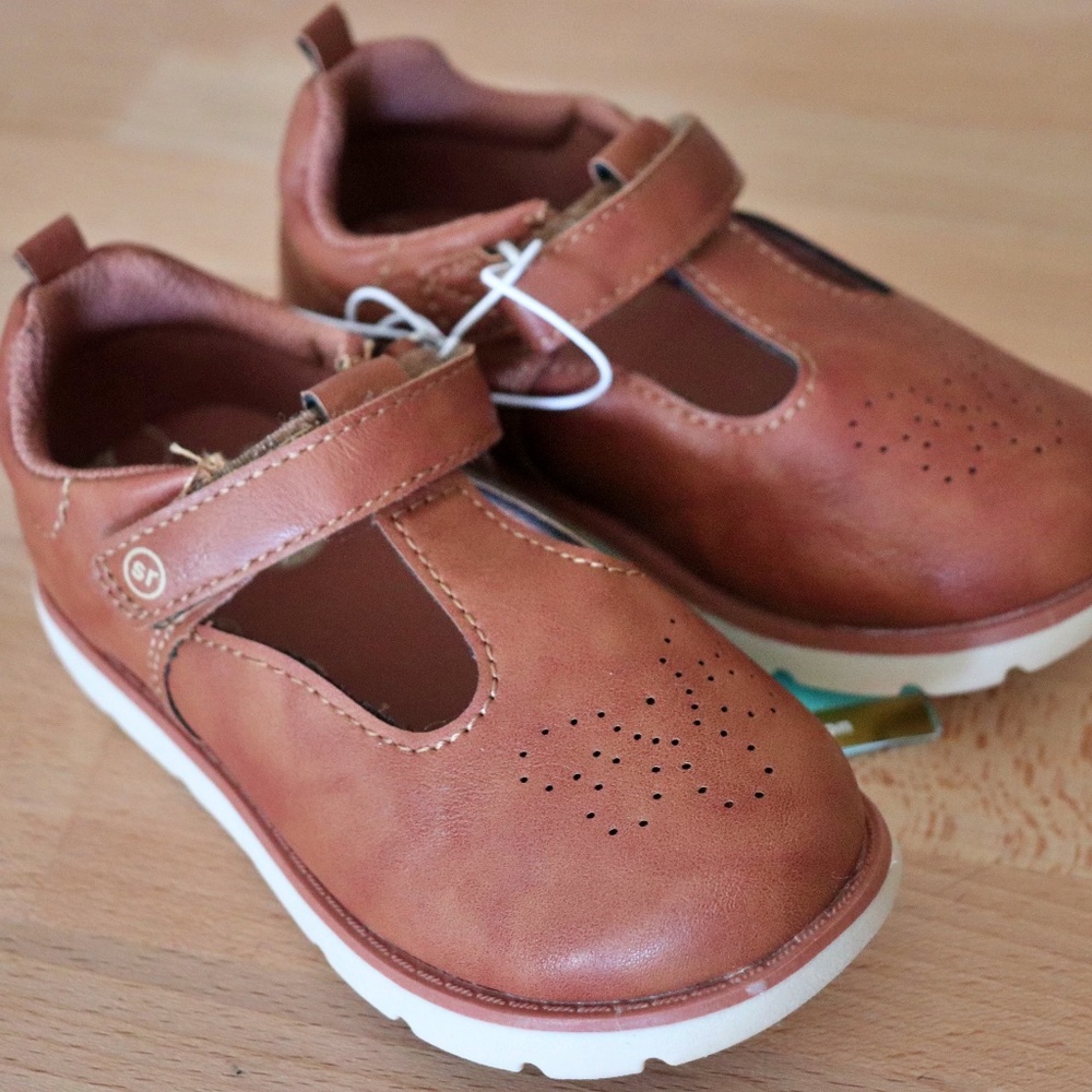 BRAND NEW- Stride Rite Mary Jane Toddler Shoes Size 8